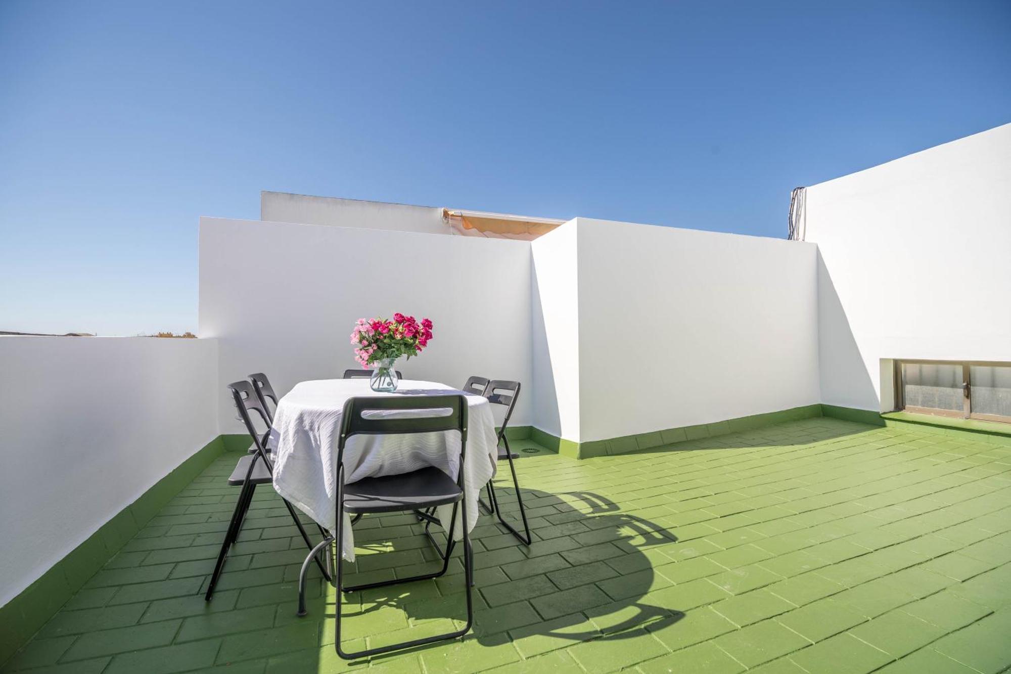 Appartamento El Teatro-atico con terraza El Puerto de Santa María Esterno foto